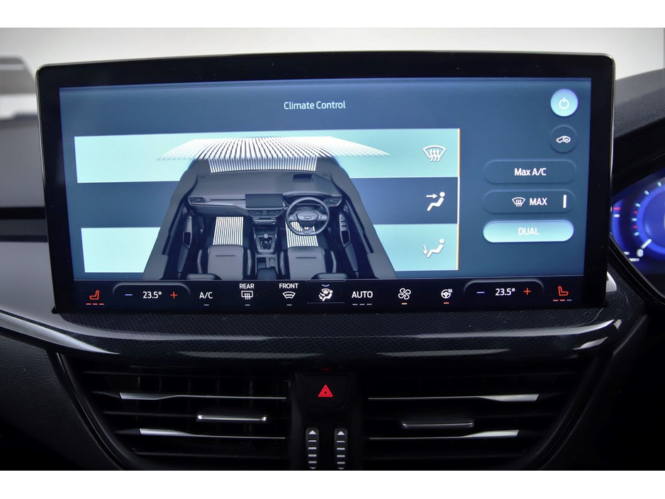 2023 Ford Focus 1.0 TITANIUM 125BHP MHEV *VERY LOW MILEAGE*FULL LEATHER*EL.PAN ROOF*