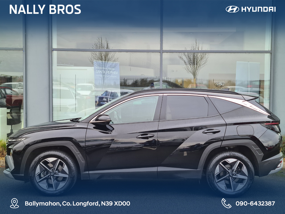 2025 Hyundai Tucson - image 3