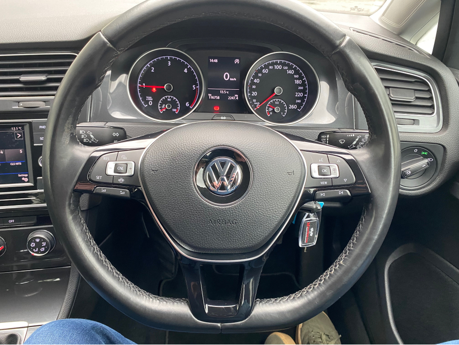 2019 Volkswagen Golf - image 23