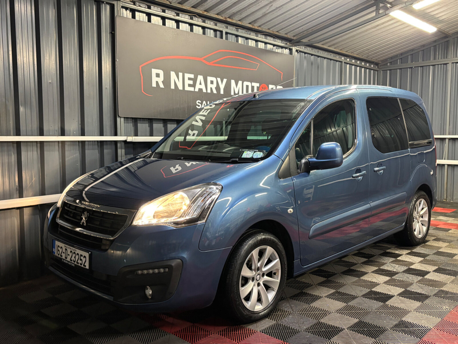 2016 Peugeot Partner Tepee - image 4