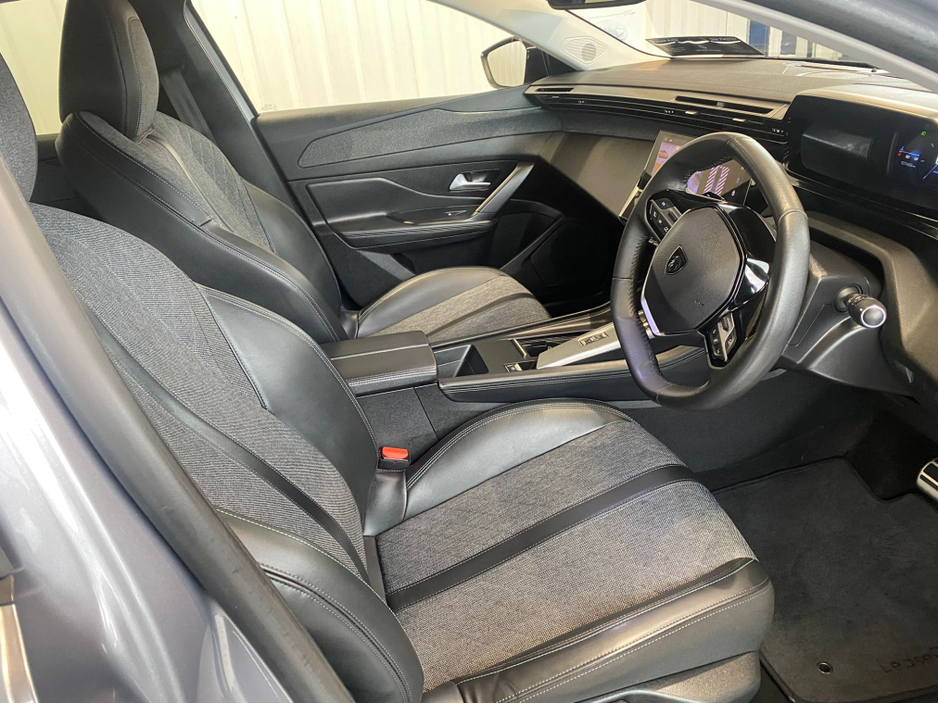2023 Peugeot 408 - image 11