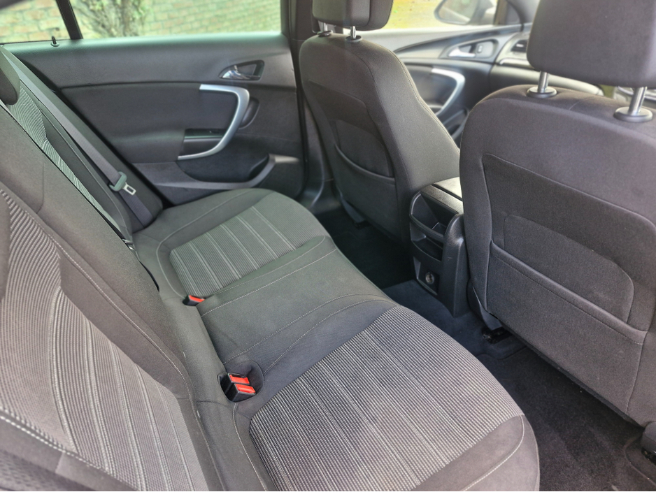 2016 Vauxhall Insignia - image 24