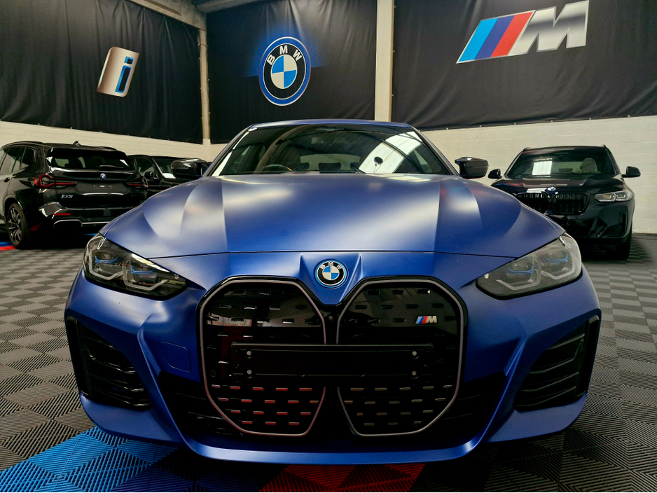 2023 BMW i4 - image 2