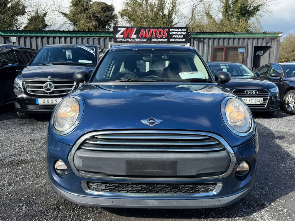 2017 MINI Hatch - image 3