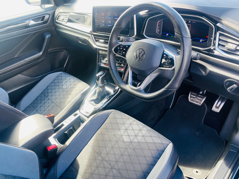 2022 Volkswagen T-Roc - image 11