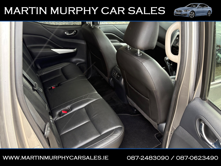 2016 Nissan Navara - image 16