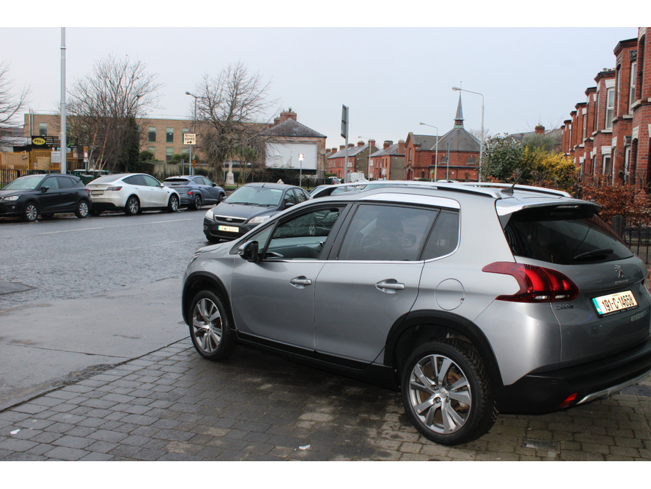 2019 Peugeot 2008 1.2 PURETEC ALLURE 5DR €11,250