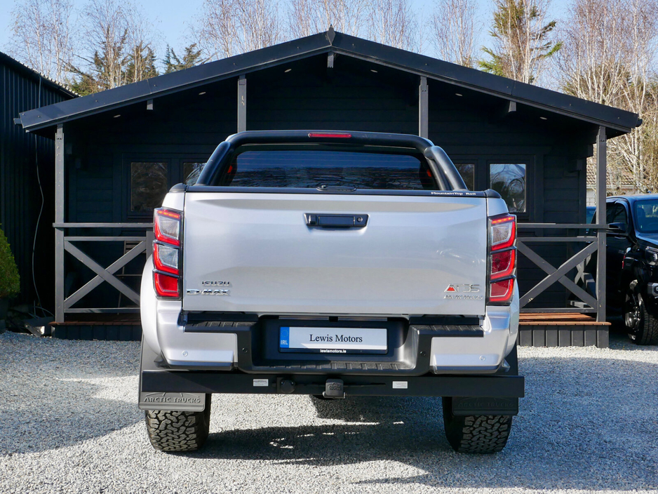 2025 Isuzu D-MAX - image 5