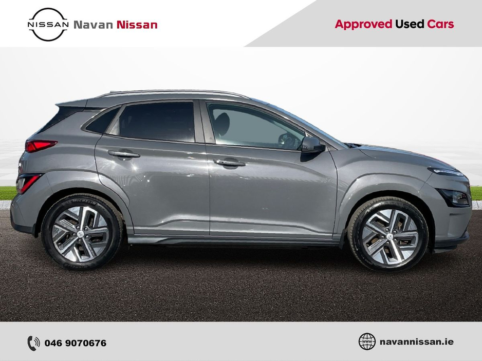 2023 Hyundai Kona - image 9