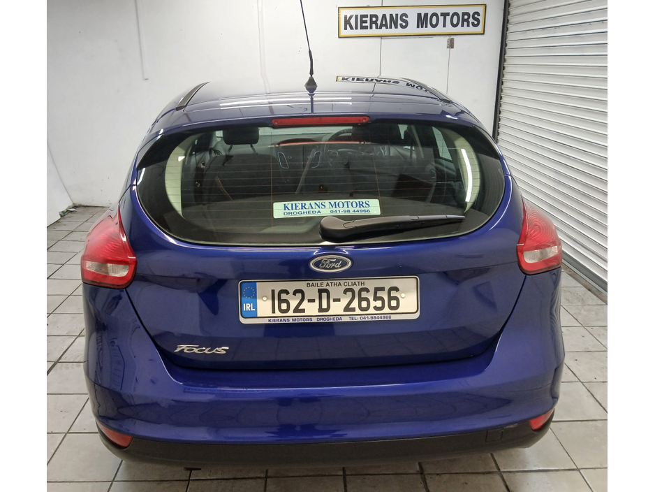 2016 Ford Focus - image 2