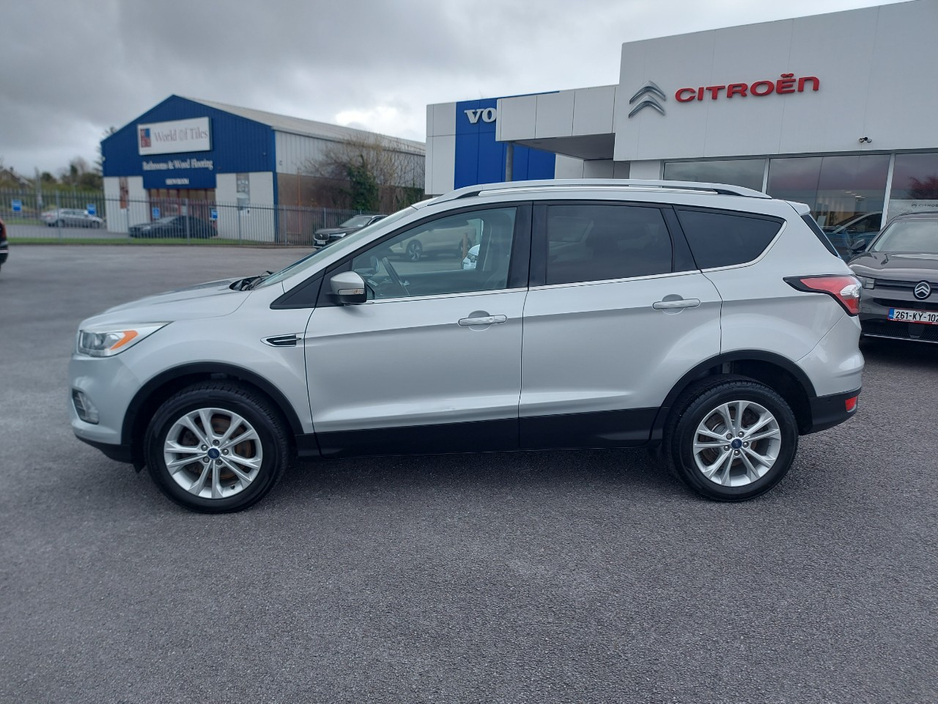 2017 Ford Kuga - image 4