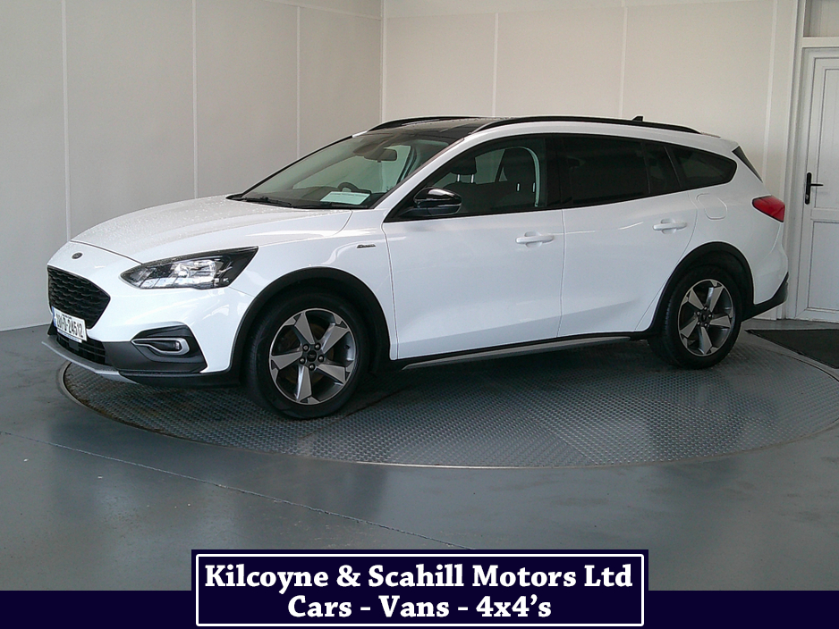 2020 Ford Focus - image 3