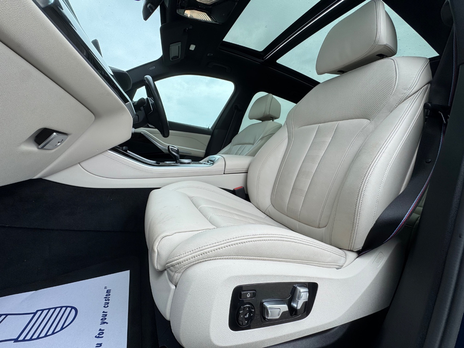 2022 BMW X5 - image 21