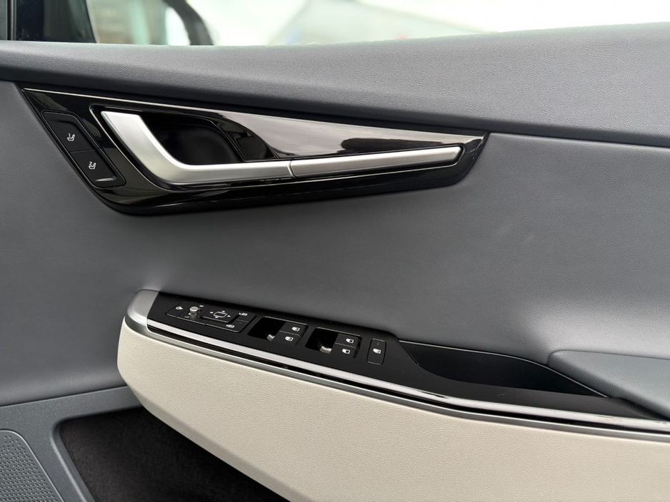 2023 Kia EV6 - image 10