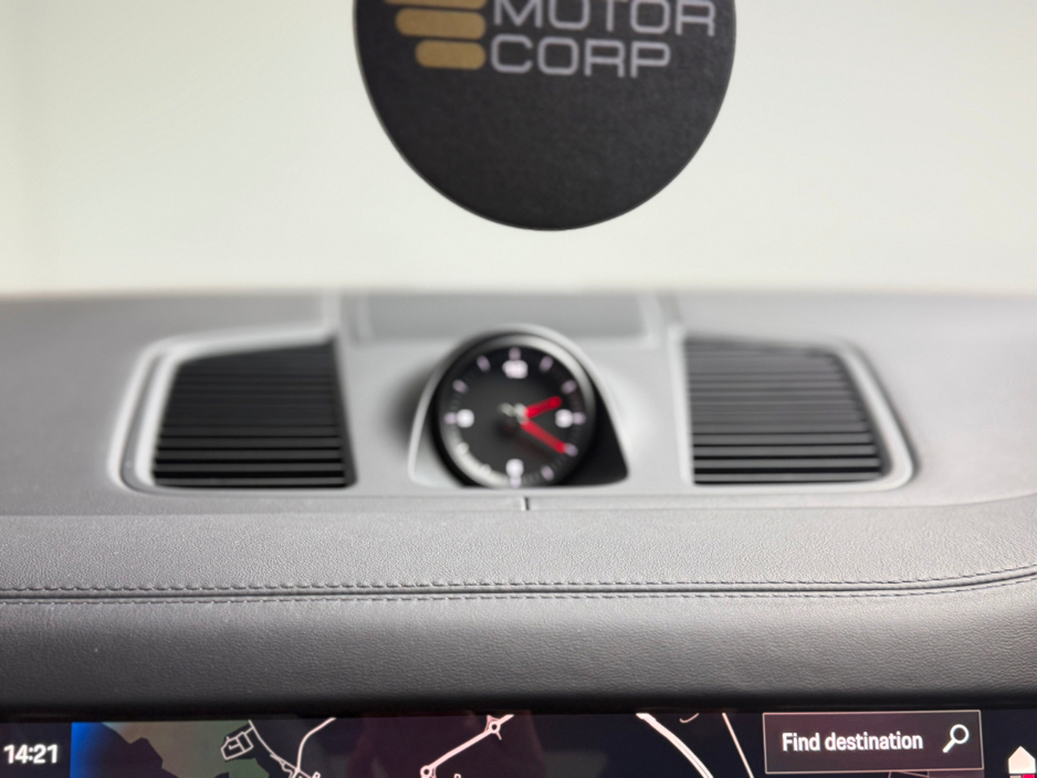 2023 Porsche Cayenne E-hybri E-hybrid 4DR Auto €87,990