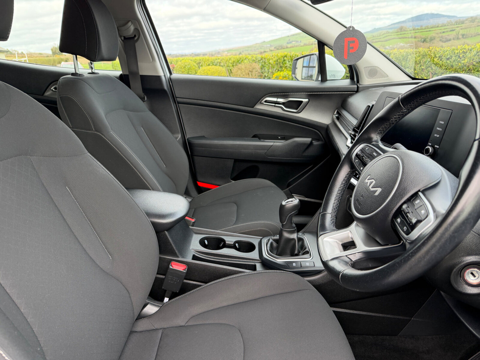 2023 Kia Sportage - image 12