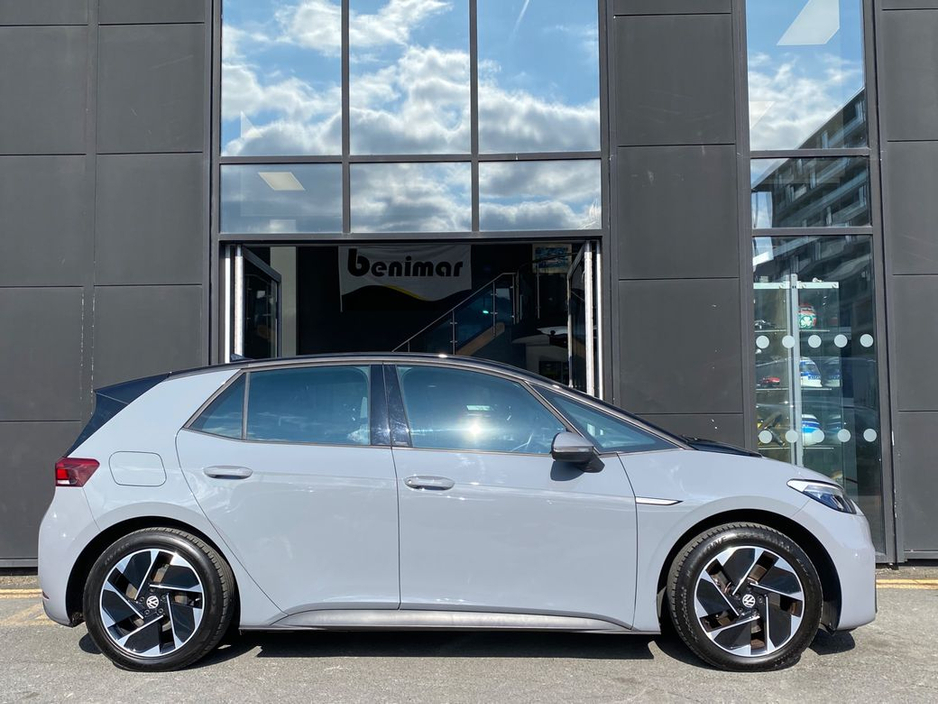 2022 Volkswagen ID.3 - image 4