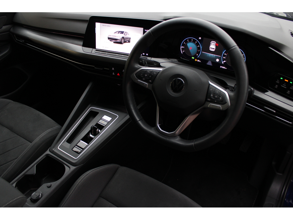 2021 Volkswagen Golf 1.5 TSI MHEV STYLE EDITION 150HP 5DR HATCHBACK AUTOMATIC // 1 OWNER CAR WITH ONLY 37,202 KM'S // WELL WORTH VIEWING // BUY WITH CONFIDENCE AA AND SIMI APPROVED DEALER 2026 // FINANCE ARRANGED // €25,950