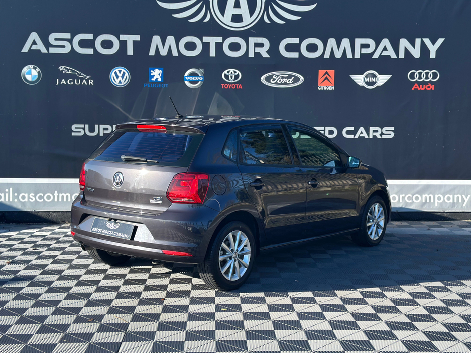 2015 Volkswagen Polo - image 5