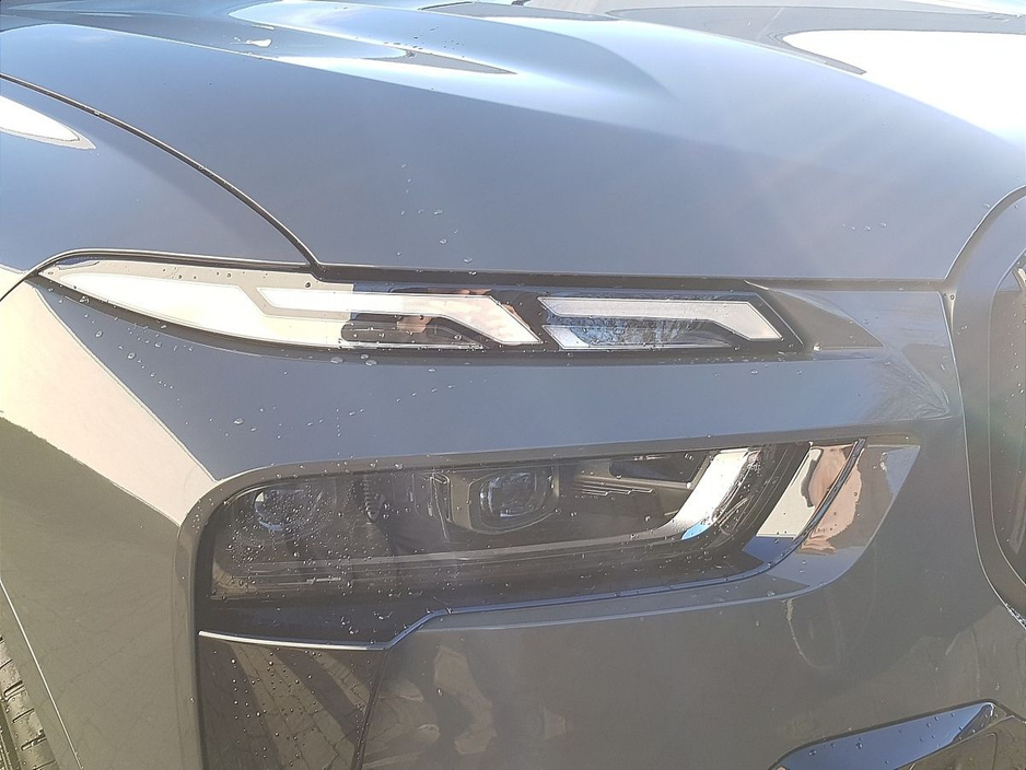 2026 BMW X7 X7 xDrive40d M Sport €195,673