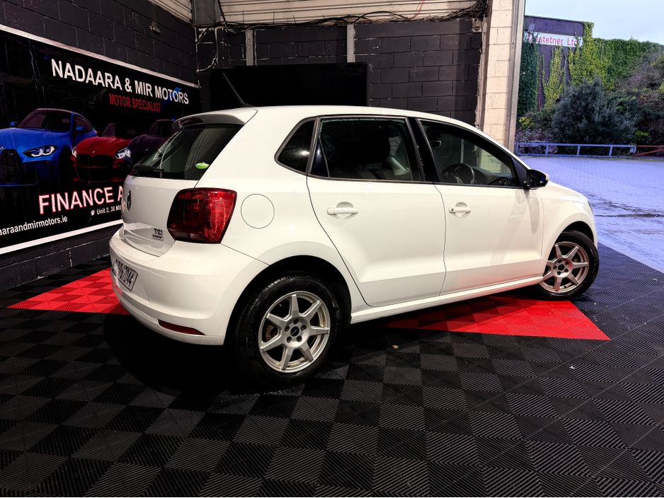 2017 Volkswagen Polo DBA-6RCJZ €13,499
