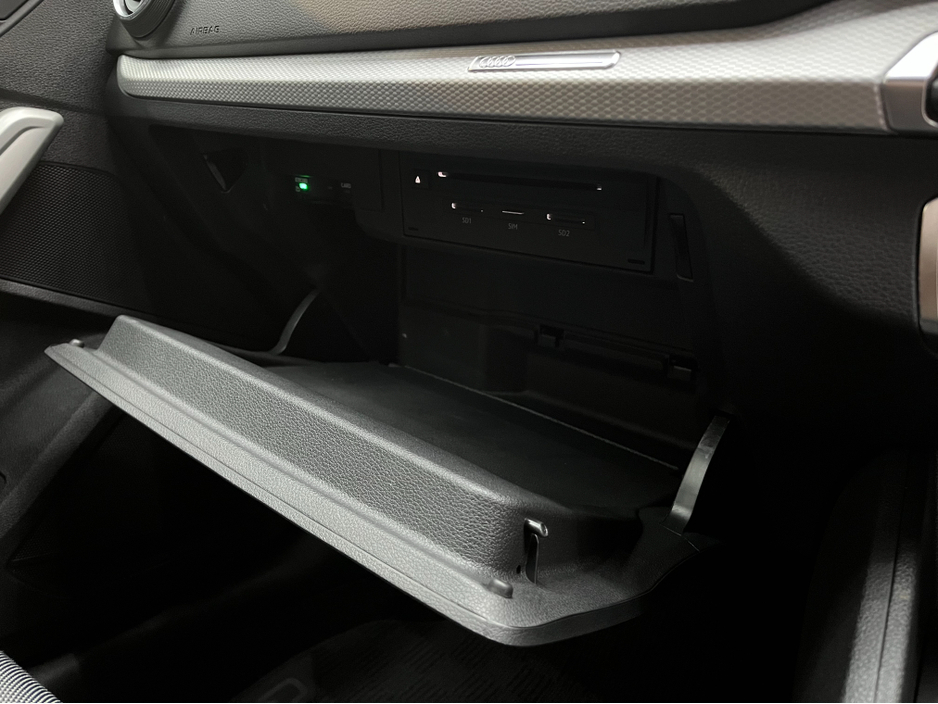 2023 Audi Q3 €33950 2023 AUDI Q3 35TFSI ADVANCED 1.5 AUTOMATIC / CRUISE CONTROL / REVERSE CAMERA / HEATED SEATS AND MORE €33,950