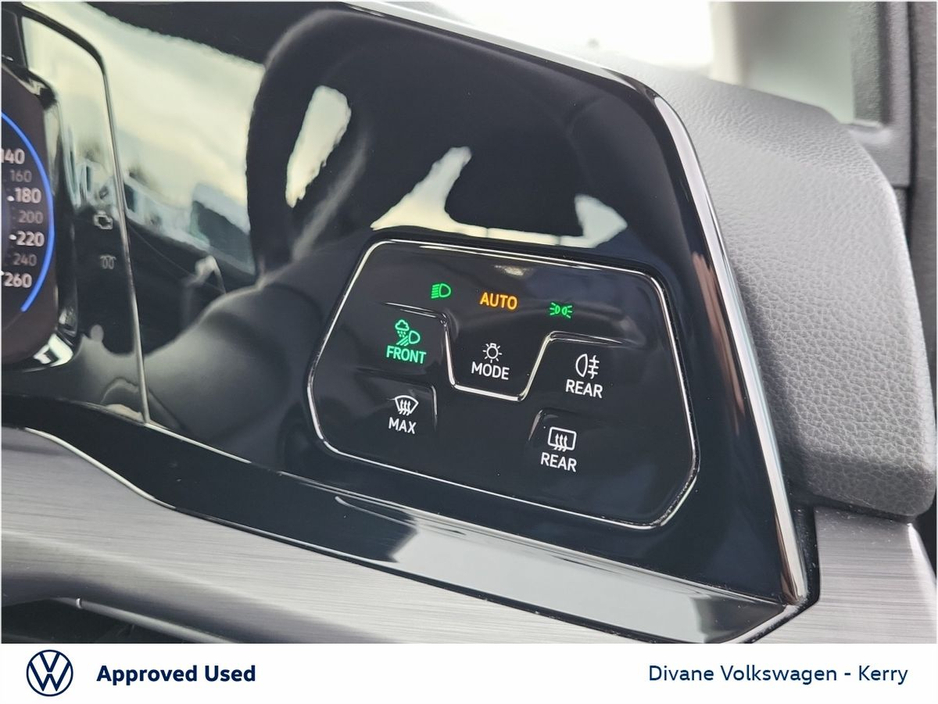 2021 Volkswagen Golf - image 17