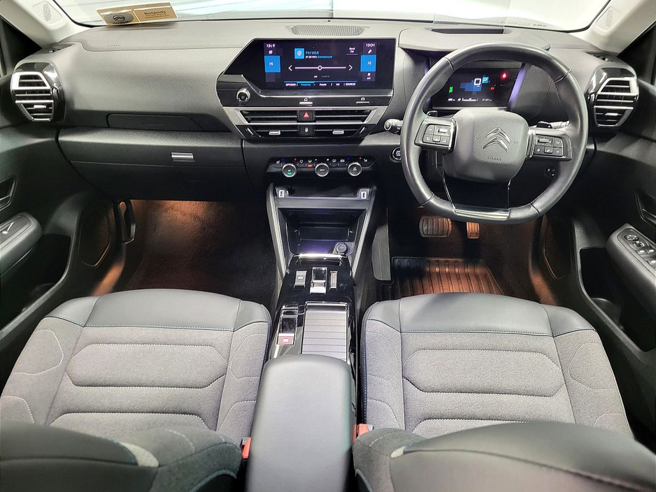 2023 Citroen C4 - image 4