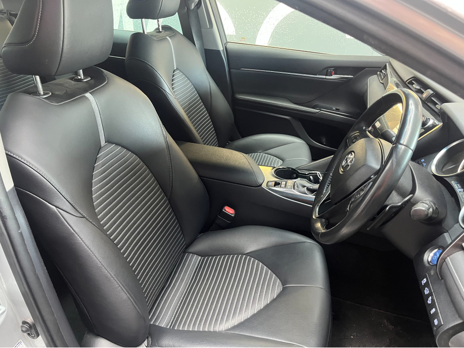 2020 Toyota Camry €26950! 2020 TOYOTA CAMRY 2.5L HYBRID / 79K KMS / REVERSE CAMERA, ADAPTIVE CRUISE CONTROL & MORE €26,950