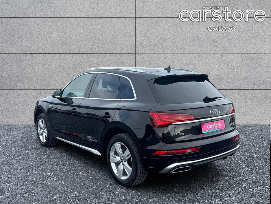 2022 Audi Q5 - image 5