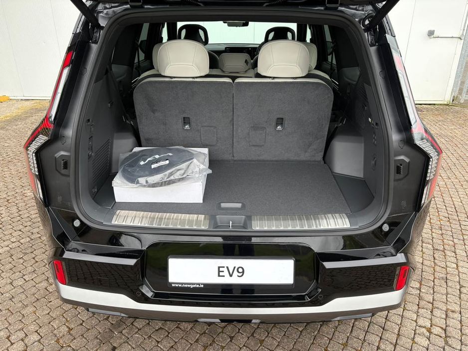 2026 Kia EV9 - image 41