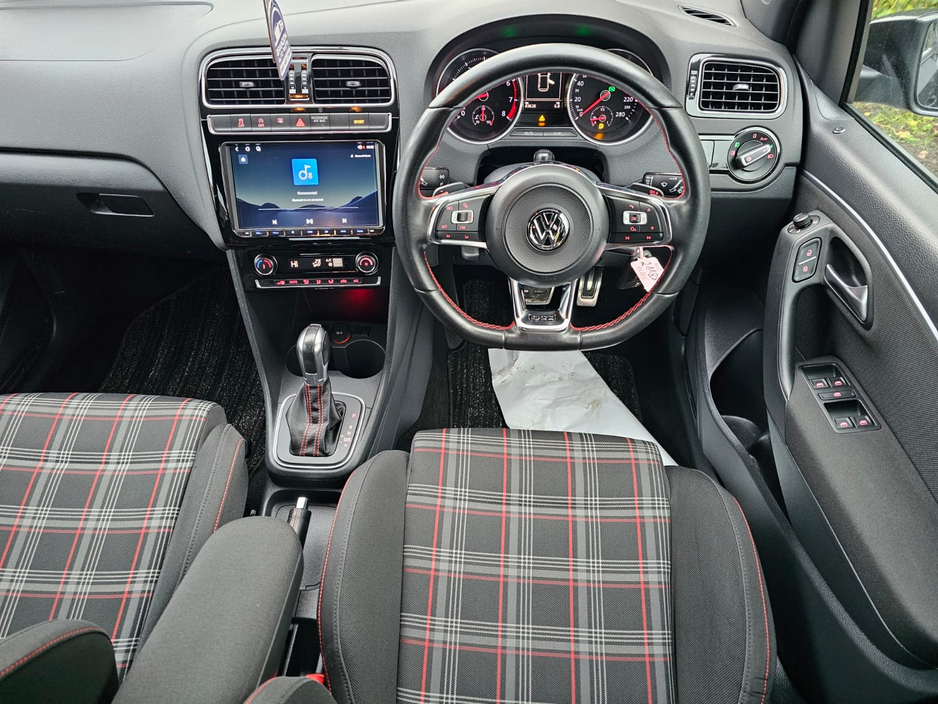 2017 Volkswagen Polo - image 23