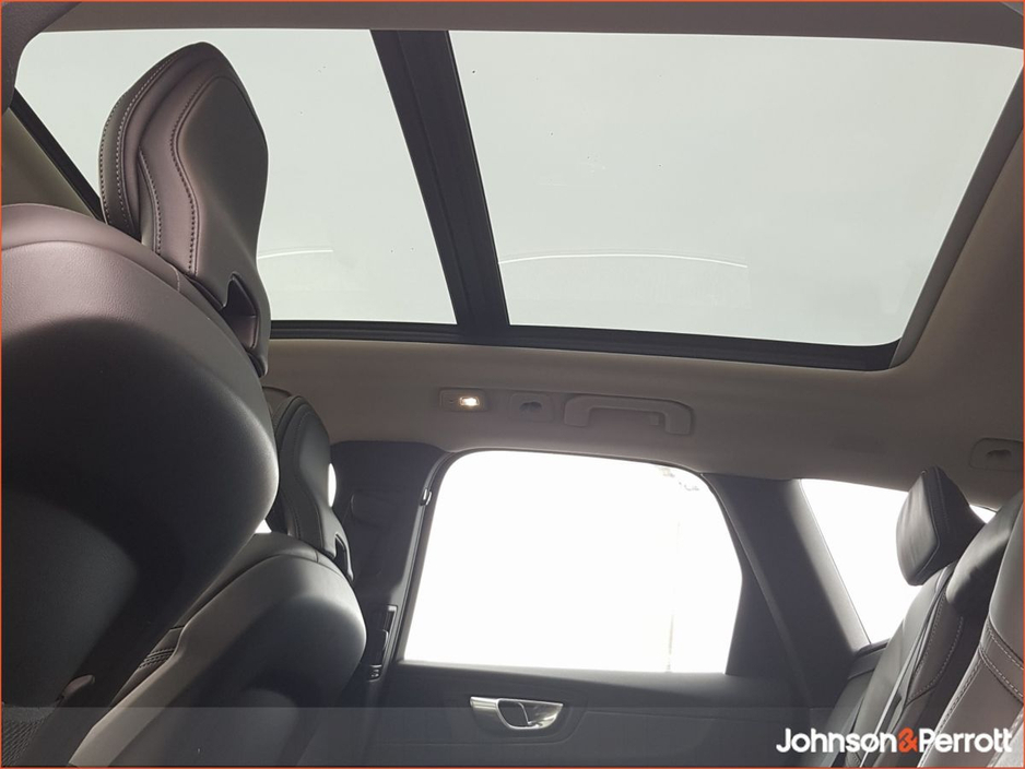 2022 Volvo XC60 T6 3550hp AWD PHEV Inscription AWD (Two Year Volvo Selekt Warranty + Two Year Volvo Service Plan) €46,900