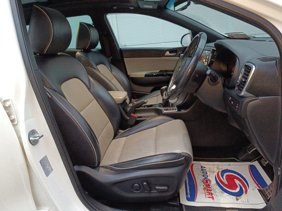 2018 Kia Sportage - image 8