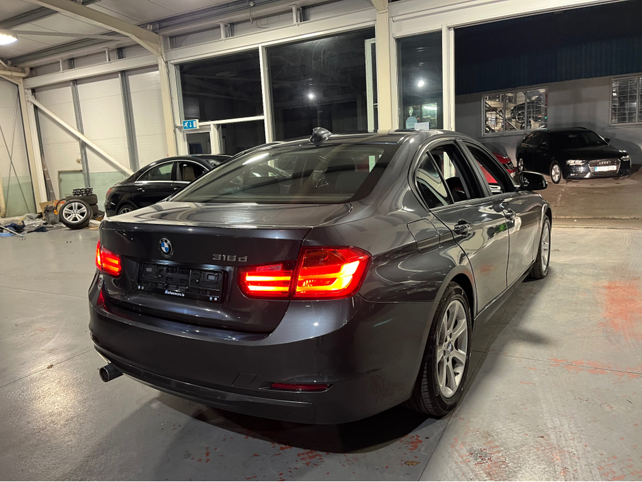 2015 BMW 3 Series 3 series 316d Manual ES €12,950