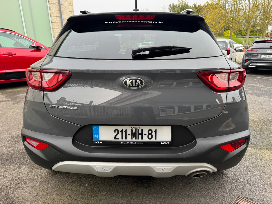 2021 Kia Stonic - image 6