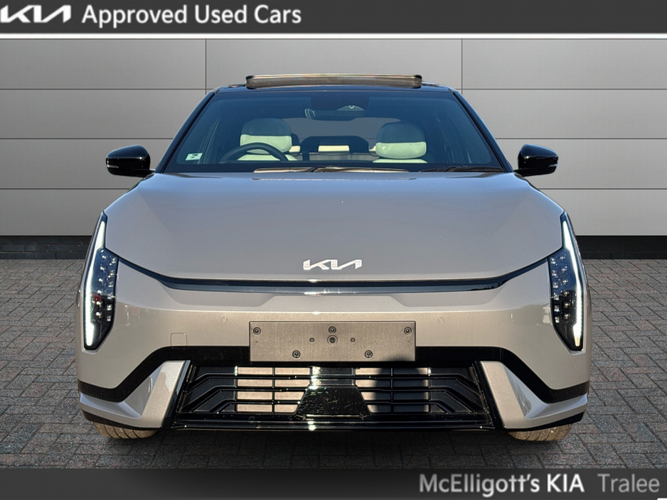2026 Kia EV4 - image 7