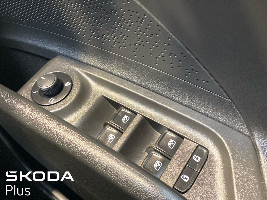 2024 Skoda Enyaq - image 22