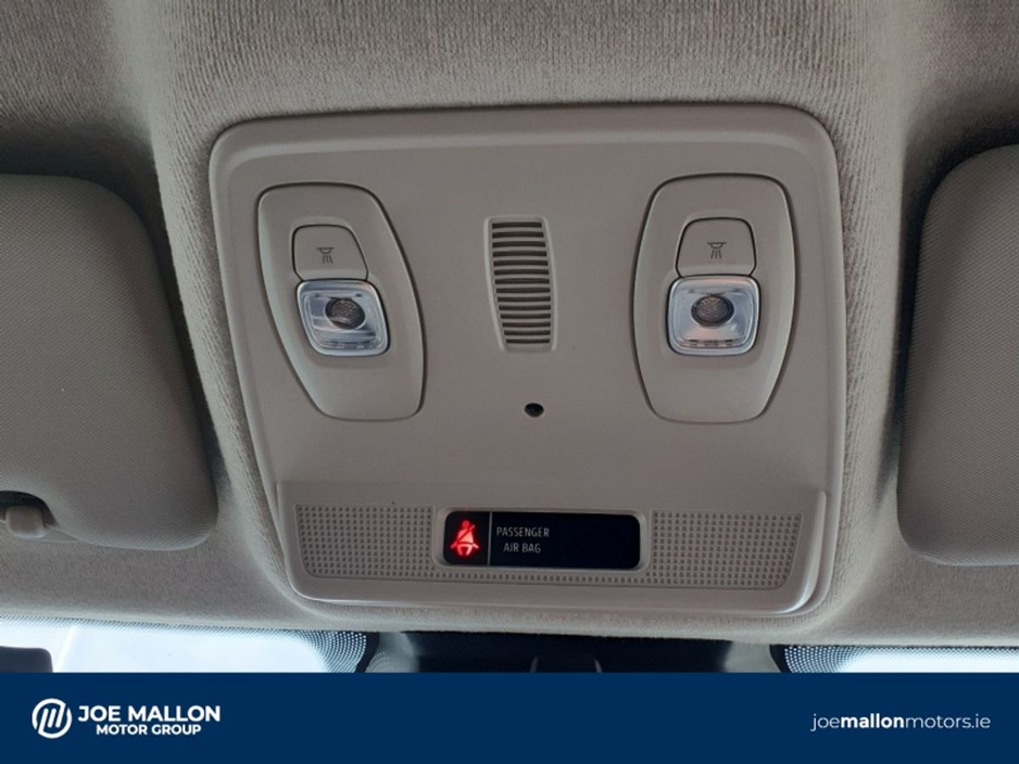 2020 Renault Zoe - image 21