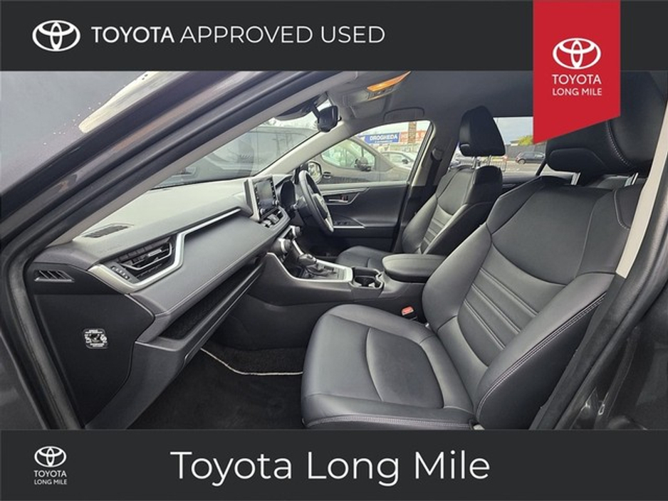 2020 Toyota Rav4 - image 6