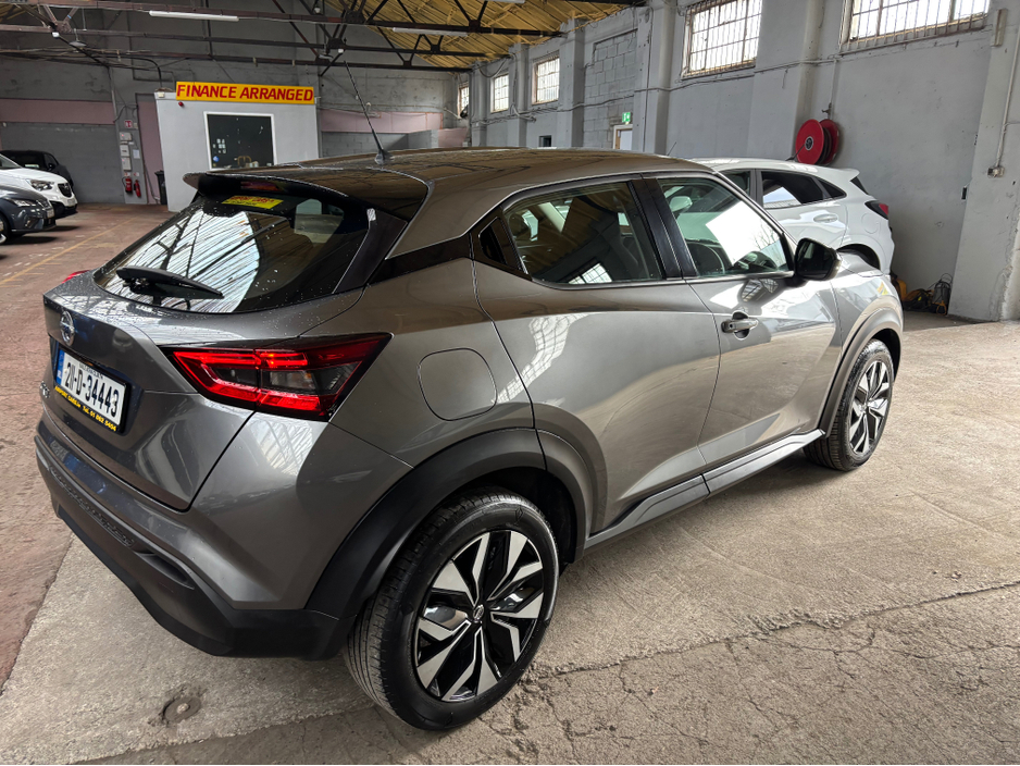 2021 Nissan Juke - image 20
