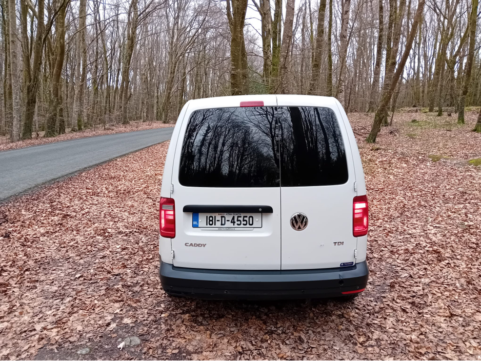 2018 Volkswagen Caddy - image 7