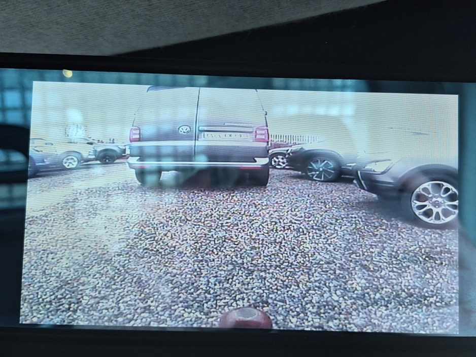 2021 Iveco Daily T35-140  Tipper with 3 seats in front and flashing beacon lights, only 39,000 miles.