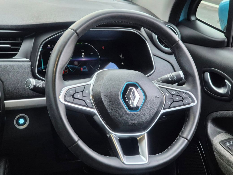 2020 Renault Zoe - image 23