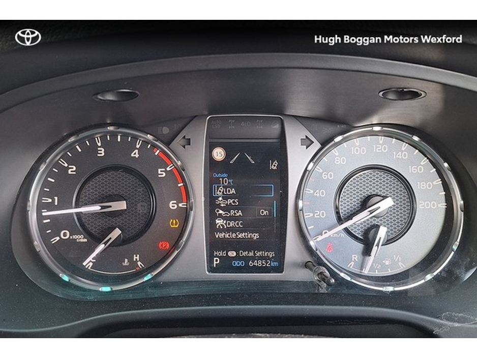 2025 Toyota Hilux 2.4D4D SR5 DOUBLE CAB €42,272