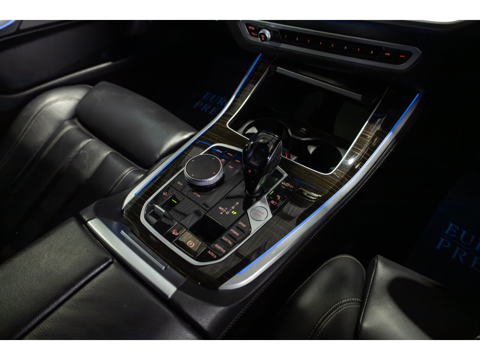 2021 BMW X5 - image 17