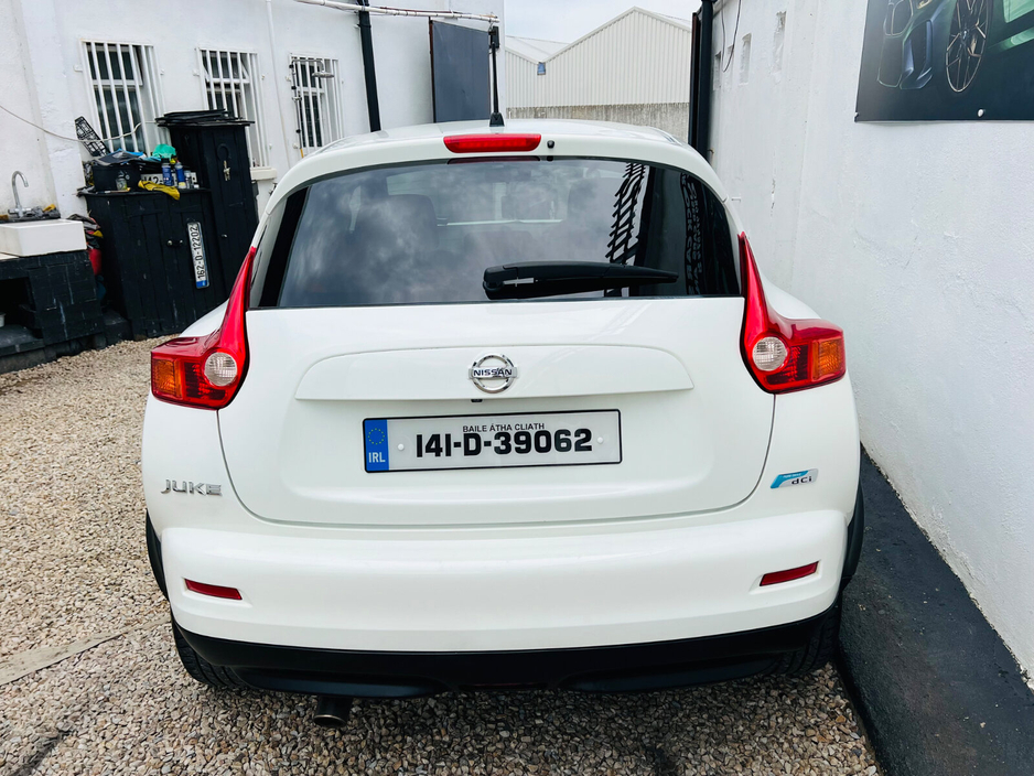 2014 Nissan Juke - image 4