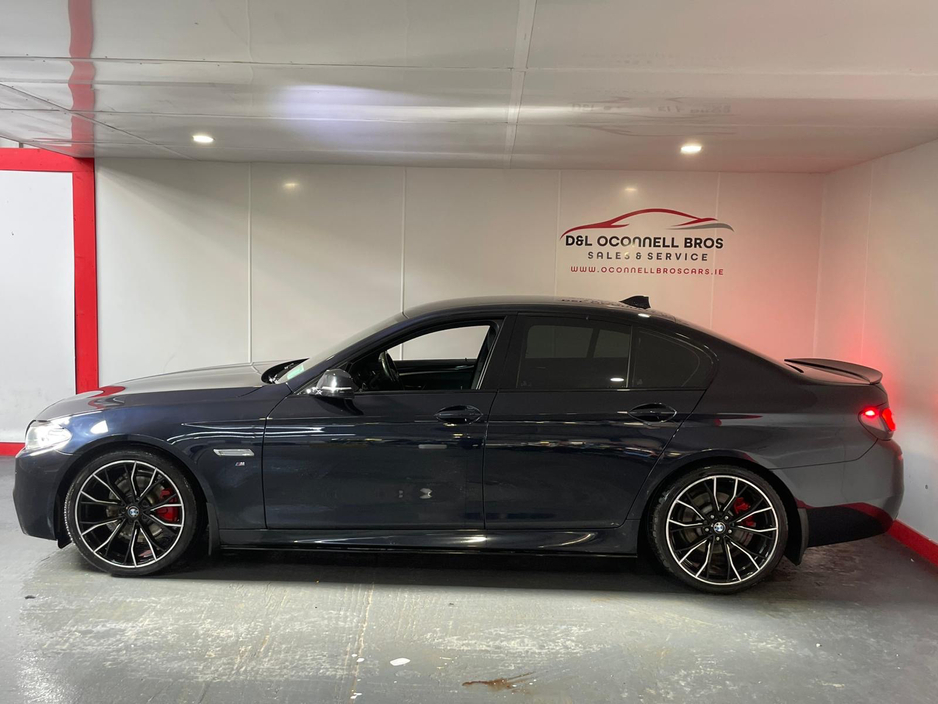 2016 BMW 5 Series - image 16