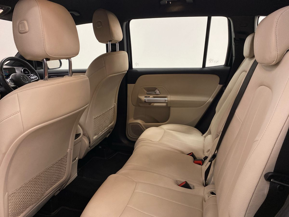 2023 Mercedes-Benz GLB - image 13