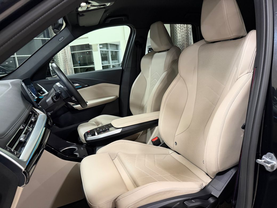 2025 BMW X1 25e M-SPORT PRO X-DRIVE=IVORY LEATHER//HUGE SPEC//AS NEW=2 YEAR BMW WARRANTY=TAILORED FINANCE PACKAGES AVAILABLE=TRADE IN'S WELCOME €53,995